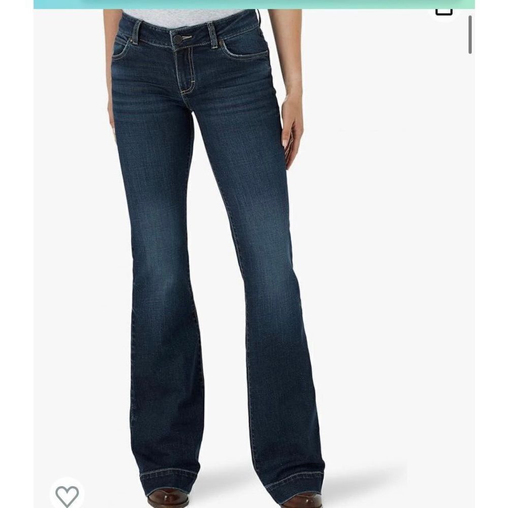 Wrangler Women's Retro Mae Mid Rise Wide Leg Trouser Jean